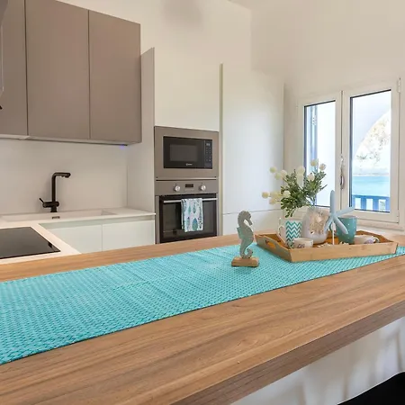 Sardinia Re - Porto Conte Blue Bay Apartment *
